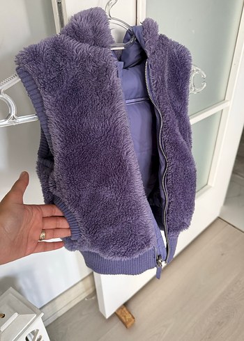 Kız Çocuk Mor Kürklü Yelek - Görsel 5