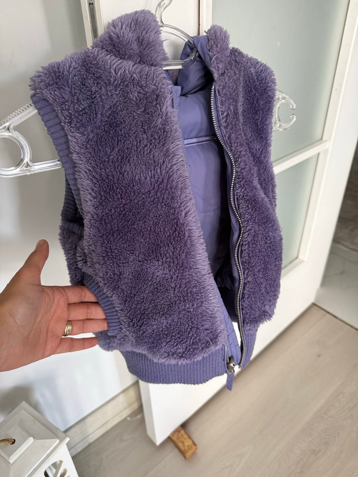 Kız Çocuk Mor Kürklü Yelek - Görsel 5