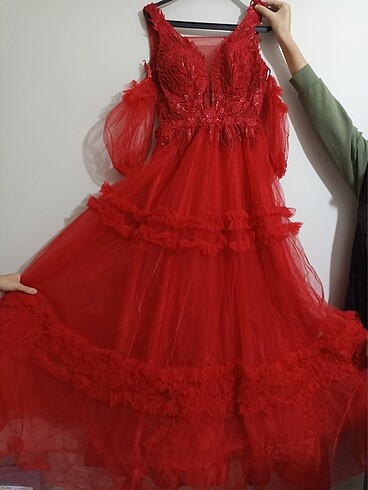 Kına elbisesi kırmızı abiye
