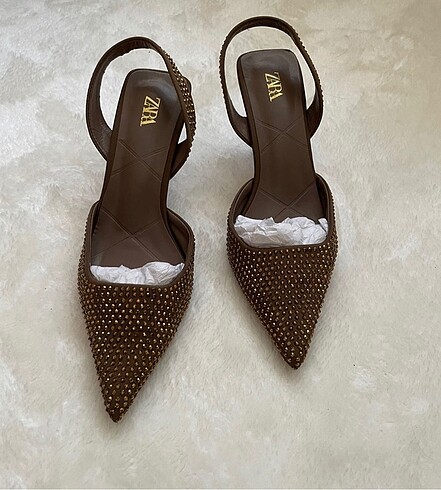 Zara Zara taşlı ayakkabı