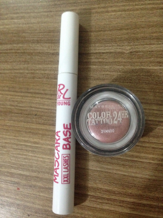 Maybelline krem far ve rimel bazı 