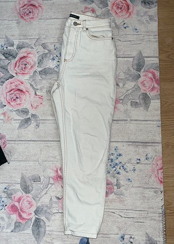 xs Beden Trendyol bej renk Mom jean pantolon dar geldiği için