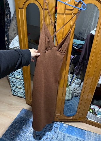 Drapeli Beyaz V Yaka Kolsuz Bluz - Görsel 2