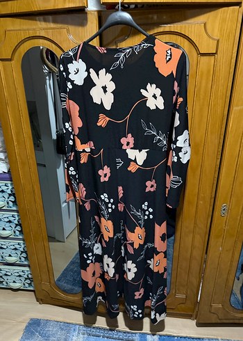 Siyah Çiçek Desenli Uzun Salaş Elbise - Görsel 3