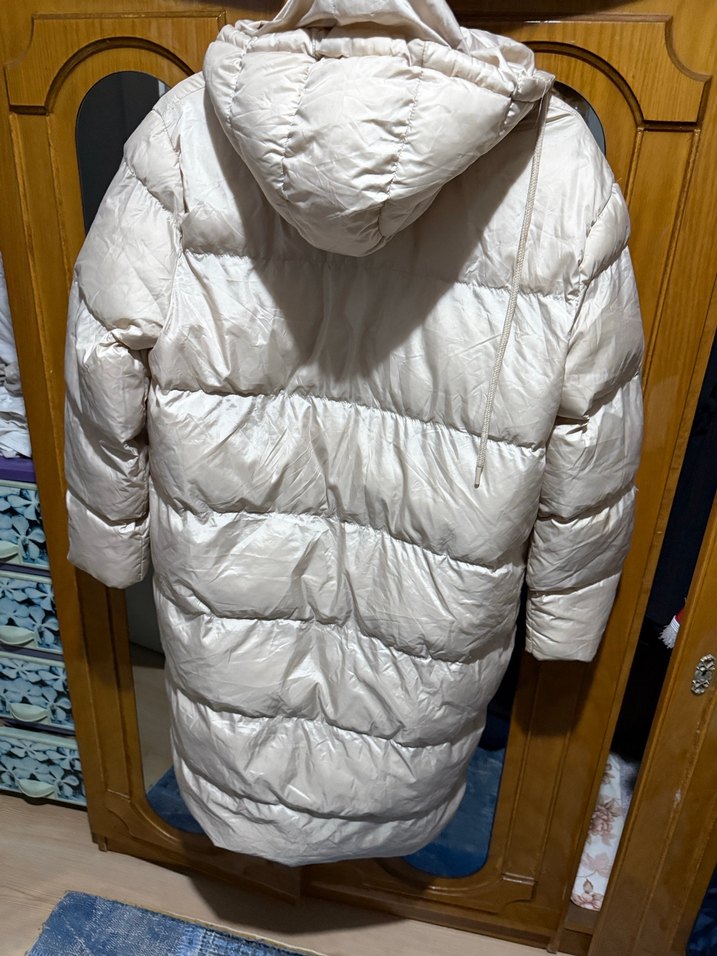 Kadın Beyaz Uzun Fermuarlı Kışlık Mont - Görsel 3