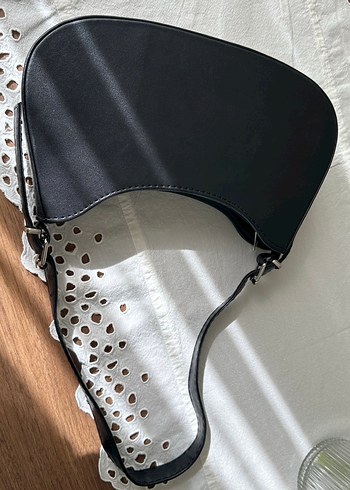  Beden Siyah Deri Minimalist Kemerli Kadın Çanta