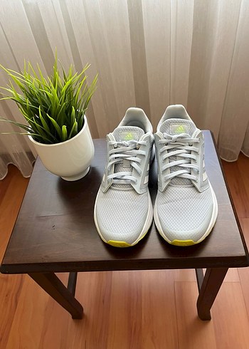 Adidas Gri Bağcıklı Adidas Spor Kadın Sneakers