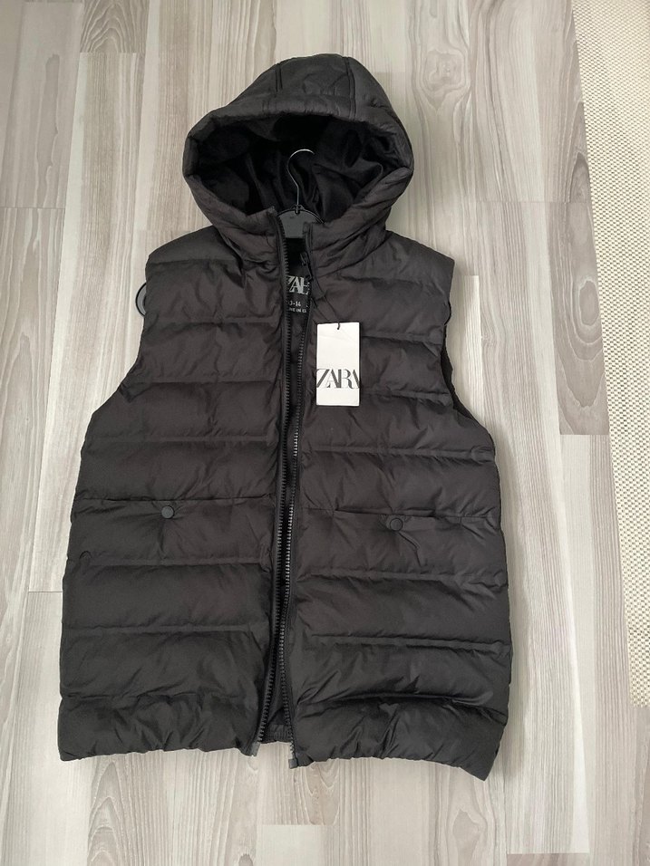 Siyah Kapüşonlu Kadın Şişme Yelek - Görsel 5