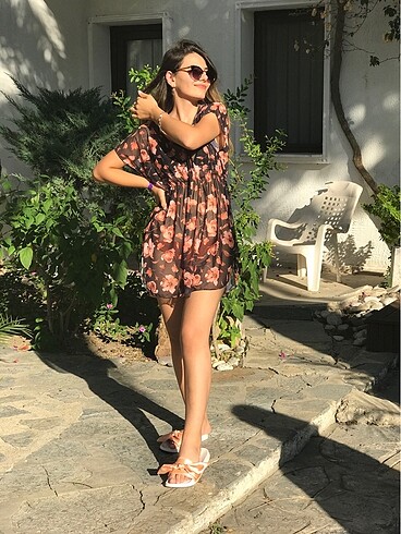 Çiçekli pareo