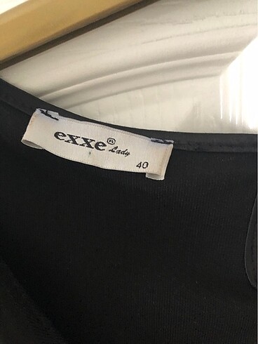 40 Beden siyah Renk Elbise exxe