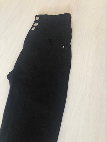 Bershka Berskha siyah kot