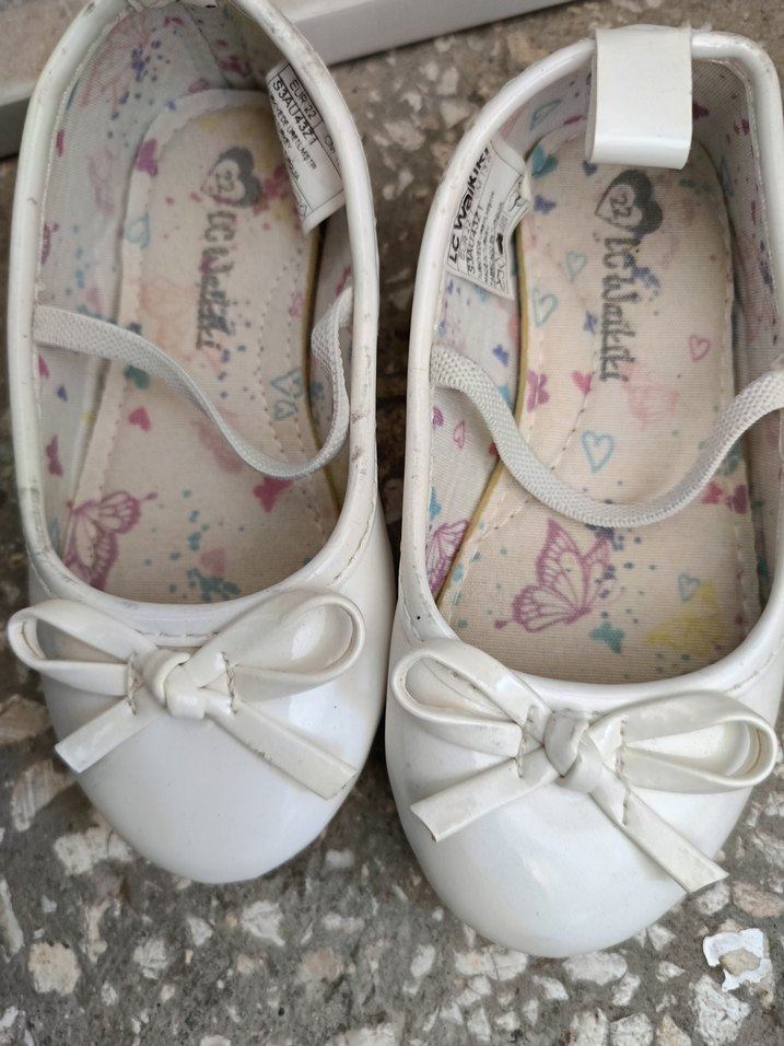 Beyaz Kız Çocuk Tokalı Babet - Görsel 2