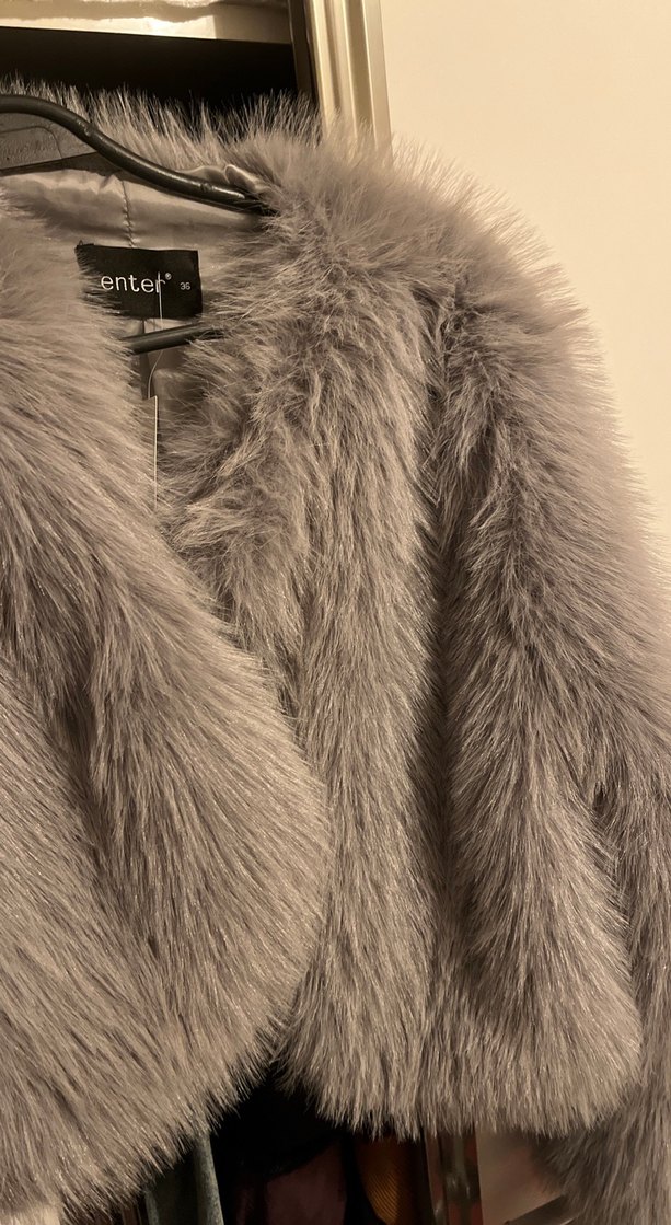 gri kürk - Görsel 3