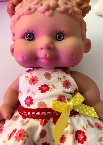 Çiçekli Elbiseli Renkli Bebek - Görsel 2