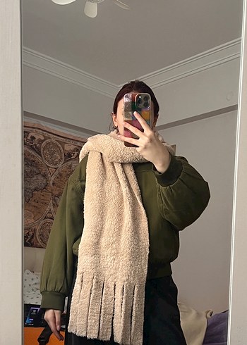 Kadın Peluş Detaylı Ekru Sokak Stili Atkı