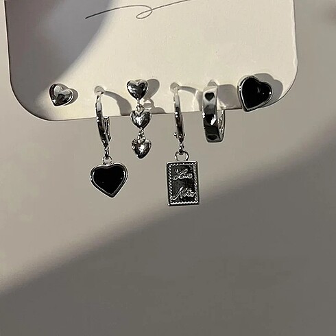 American Vintage kore tarzı kalpli küpe set