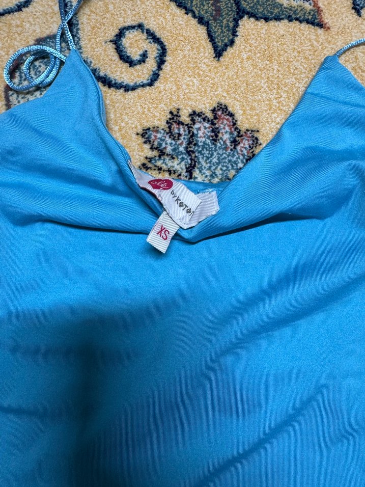 Mavi V Yaka Kadın Atlet - Görsel 2