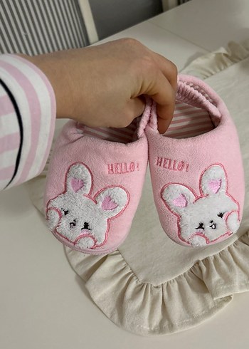 Nakışlı Pembe Kız Çocuk Ev Terliği - Görsel 5