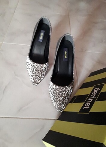 Abiye ince topuklu ayakkabi taşlı ve kalitelidir - Görsel 5