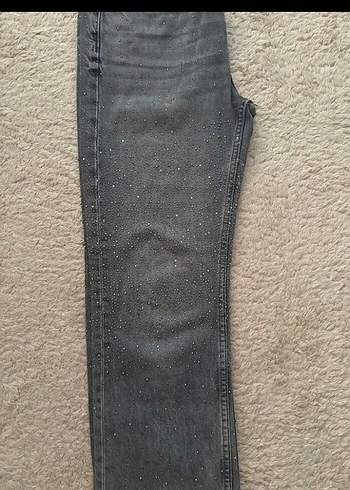 zara taşlı parlak jean - Görsel 2