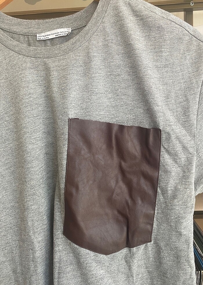 Zara Deri Cepli Gri Tişört - Görsel 4