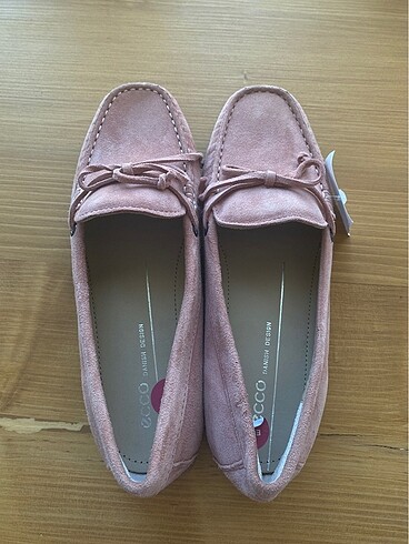 Ecco Ecco Pembe Suet Babet