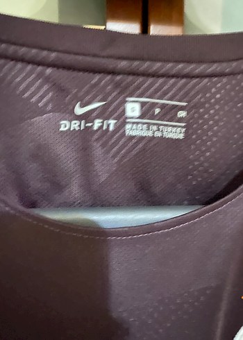 Nike Galatasaray Erkek Koyu Pembe Baskılı Tişört