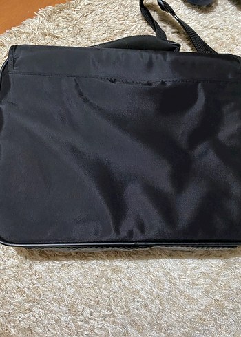  Beden Siyah Laptop ve evrak Çantası