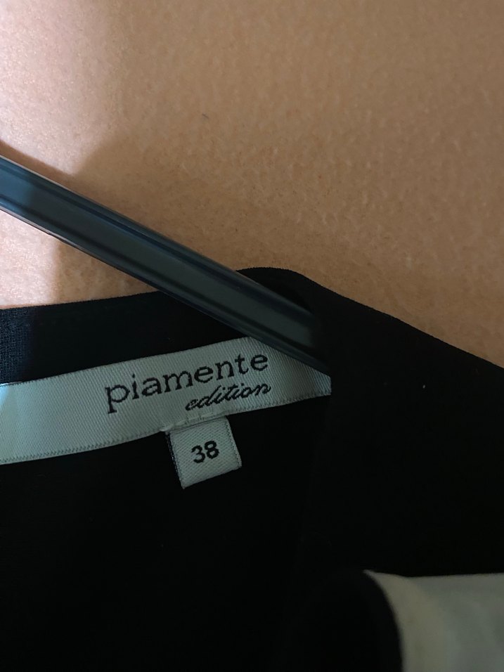 Siyah Drapeli V Yaka Kolsuz Kadın elbise siyah renginde..! - Görsel 3