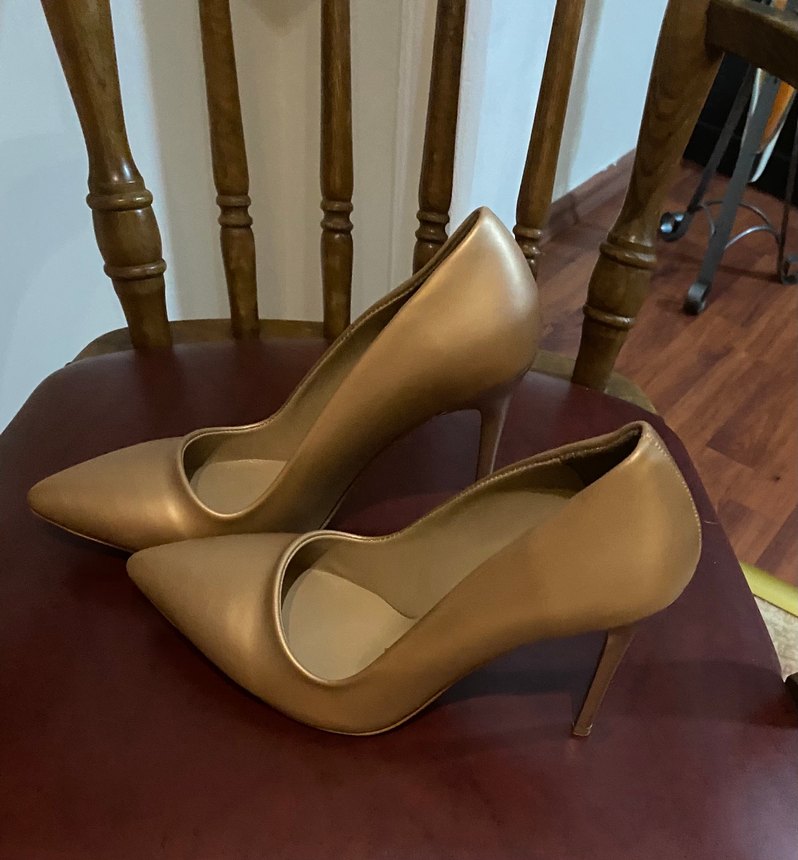 Parlak Altın Renk Stiletto Kadın Ayakkabı - Görsel 2