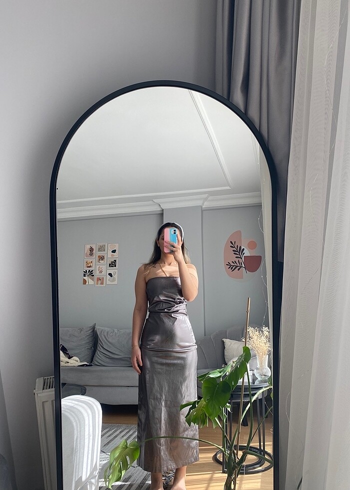 Zara metalik straplez elbise - Görsel 2
