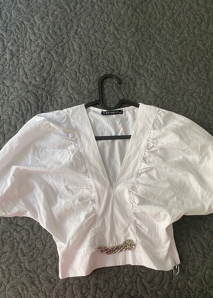 Zincir detaylı bluz - Görsel 2