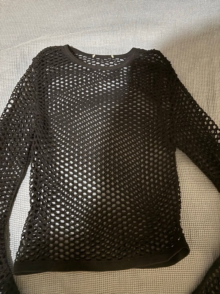 Pull and Bear Siyah Fileli Uzun Kollu Triko Kazak — görsel 2/4