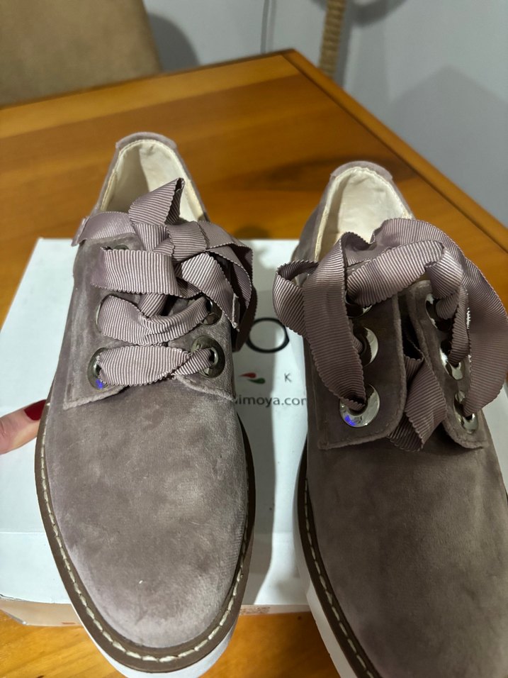 Zara Pudra Süet Bağcıklı Rahat Sneaker — görsel 4/6