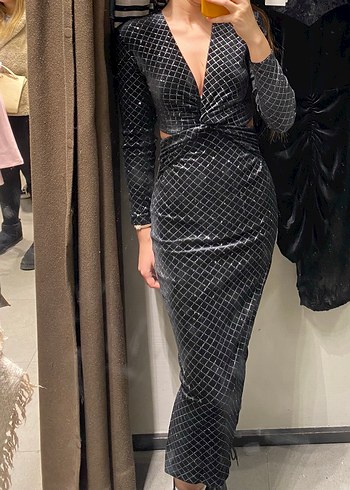 Zara elbise V yaka uzun kollu taşlı elbise