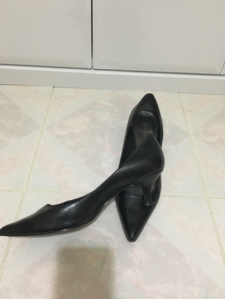 38 Beden siyah Renk NineWest kısa topuk ayakkabı