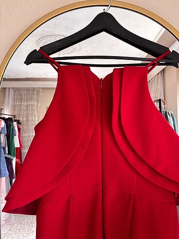 Kırmızı uzun abiye - Görsel 3