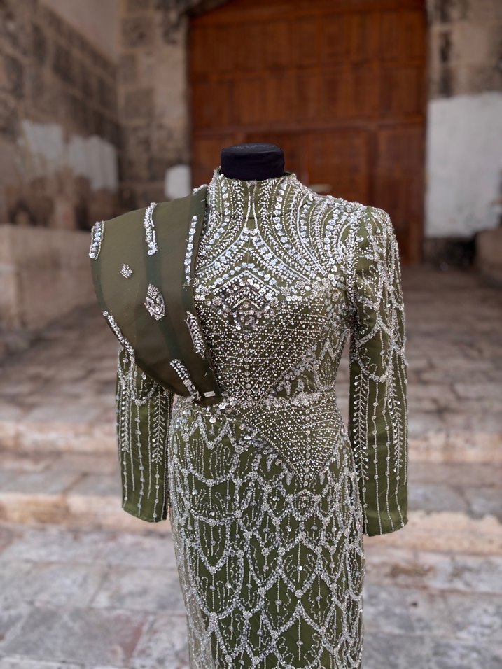 Uzun Kol, Boncuk İşlemeli Haki Kadın Elbise - Görsel 4