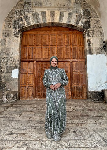 haki renk abiye  arkası iplidir - Görsel 3