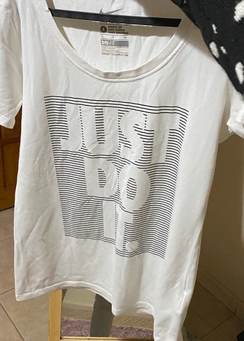 Nike Beyaz Kadın Baskılı Tişört - Görsel 5