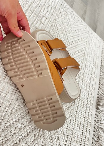 Bej Dolgu Topuklu Tokalı Kadın Terlik - Görsel 2