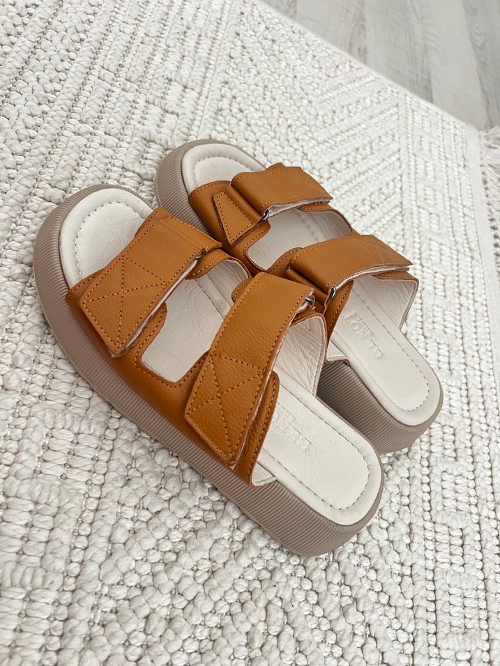 Bej Dolgu Topuklu Tokalı Kadın Terlik - Görsel 3