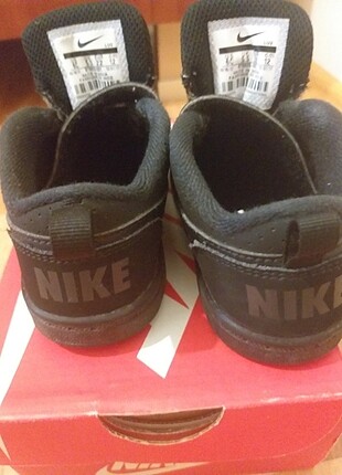 22 Beden Nike temiz kullanılmış