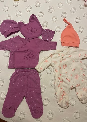 Kız bebek yenidoğan 5 li takım ve şapkalı tulum takımı