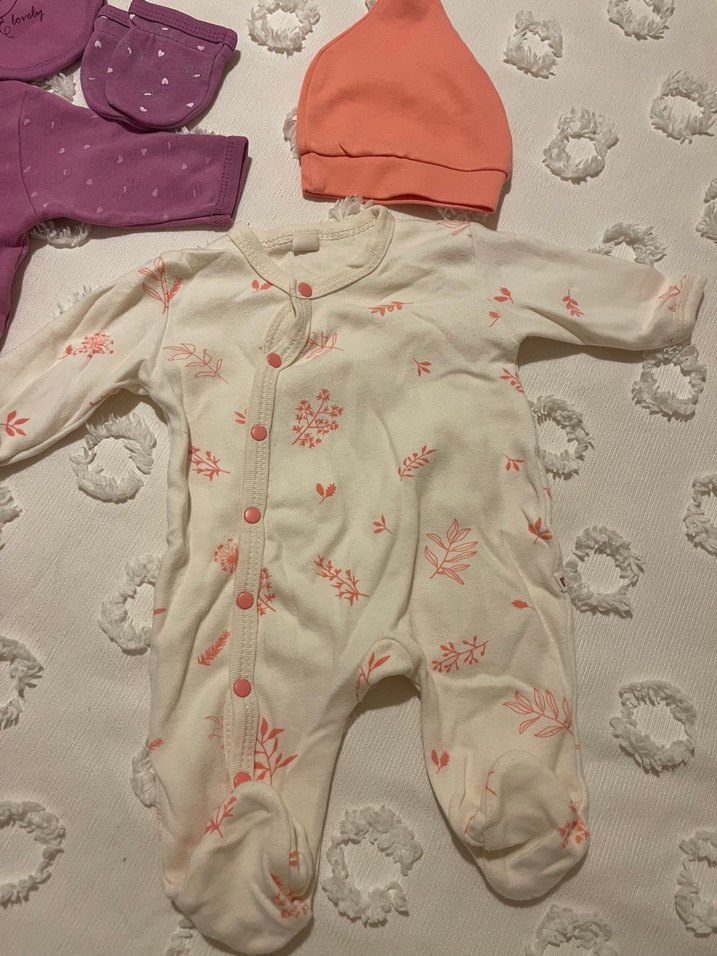Kız bebek yenidoğan 5 li takım ve şapkalı tulum takımı - Görsel 3