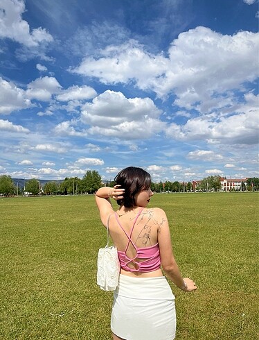 s Beden Stradivarius arkadan baglamalı crop top