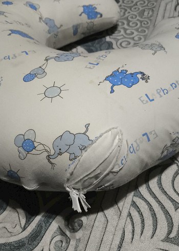 Gri Desenli Emzirme ve Hamile Yastığı - Görsel 2