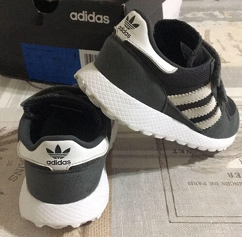 Adidas Erkek çocuk Adidas spor ayakkabı