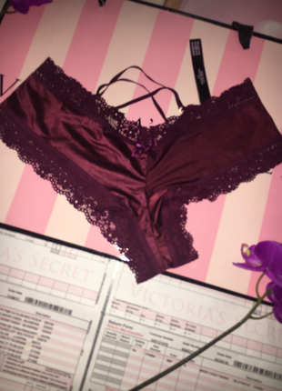 s Beden Victoria?s Secret small