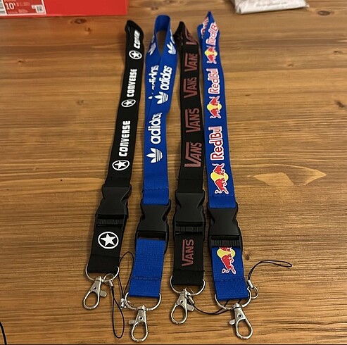 Redbull comverse amahtarlık boyunluk